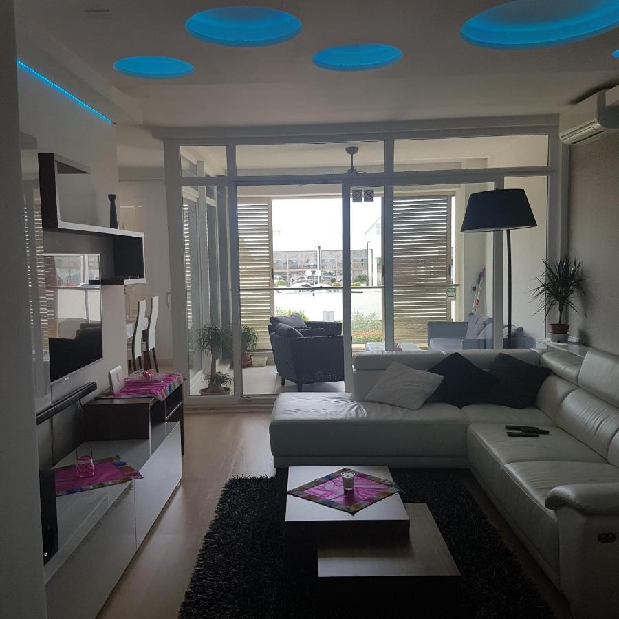 Adela Apartments 3 Morska Vila Split Exterior photo